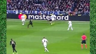 Mimpi Bola 51