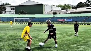 Dalam sepakbola, kadang hanya dibutuhkan lima menit untuk mengubah jalannya pertandingan.