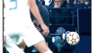 Menurutmu, Apa yang dilewatkan Neymar yang tak sempat dilakukan Neymar di masa-masa Prime-nya?