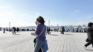 Travelpro - seaside promenade with diverse crowd | Trending HD Video