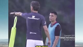 Emang beda ya kalau yang ngomong udah level legenda dunia.. Auranya bikin senyap seketika! ????⚽️