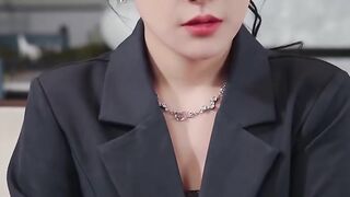 Episode 11 (Pelindung Misterius CEO Cantik)