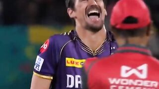 Mitchell starc vs Abhishek Sharma interesting fight