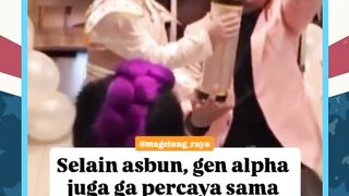 Auto panik abang nya ????