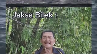 Karya bagus: “gratis ya ????” Karya jelek: “nih miliaran ????” Logika +62 emang beda #ironi #kocak