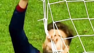 SIAPA YANG TANGGUNG JAWAB?????5 Kerusakan Barang Saat Pertandingan Bola????