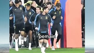 Kenapa timnas Argentina hampir nggak ada pemain kulit hitam? ????