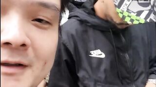 Tasting street oysters in Morocco—how do they taste different from those back home in China?