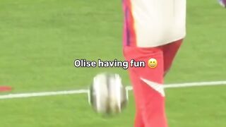 Michael Olise: Definisi "Dingin" yang Sebenarnya! ????✨