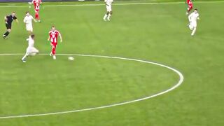 Olise Seals the Victory Perfectly in Bayern Munich vs Real Madrid ????