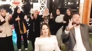 رقص اجمل عروسه نجمه السوشيال ميدي