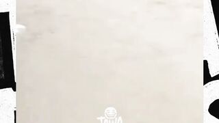 Banjir aja gak bangun , apalagi alarm pagi wkwk