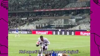 Sisi Gelap Sepak Bola Brazil: 23 Pemain Diusir Keluar!