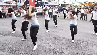 Turkish_Dancing(360p)[Trim]