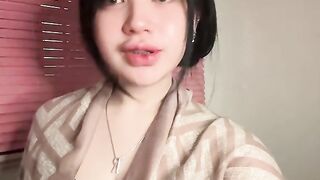 AUTO FOKUS BIBIR