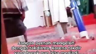 Tidak sempurna di mata manusia tapi begitu sempurna dan mulia di mata yang maha kuasa..   #fyp #disabilitas #sholat #bersyukurkita #reels