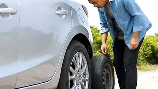 Alat untuk jump starter mobil dan pompa ban