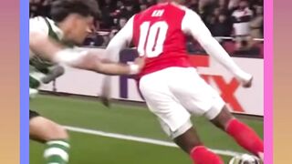 Aksi Memukau Eberechi Eze di Lapangan Hijau