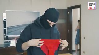 Une Fille Prétend être Aveugle Pour Se Sauver