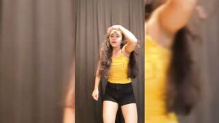 Indian Girl Anamika Patwari Dance 12