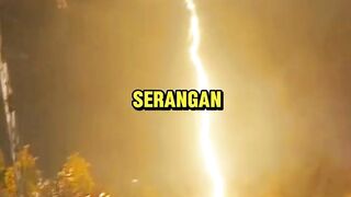 Musuh atau Pahlawan Tersembunyi? Momen Sandman Justru Melindungi Spiderman! ⏳????️????️