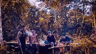 ngalor ngidul paling enak ya di pinggir hutan. Nggak ada yang buru-buru.