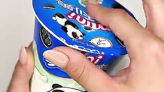 Filling platter with sweets #shorts.mp4