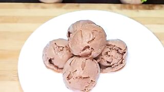 Happy Happy Biscuit Ice Cream - Chocolate Ice Cream Recipe.mp4