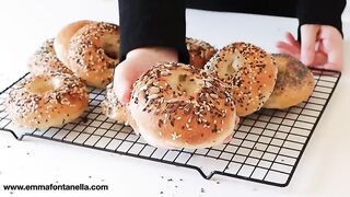 Easy NO KNEAD Bagel Recipe - The Easiest Homemade NY Bagels.mp4