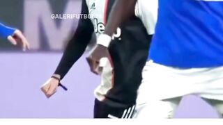 Bukan melompat… tetapi meluncur.