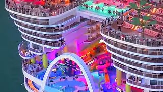 World’s Biggest Boat Ever ???? | Titanic Se Bhi Bari Ship! ????