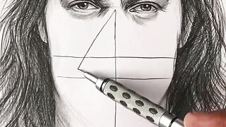 Sketching an Icon