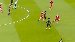 Vitinha having fun in the Champions League ????‍????
