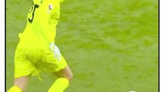 DONNARUMMA KEPIKIRAN APAA SIHHHHH