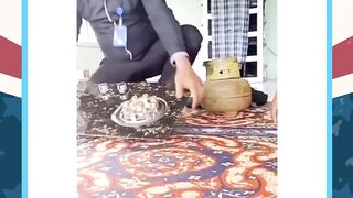 Yang asli ada di hp bapak nya ????