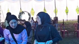 Suatu kejadian yang tidak pantas terjadi di sebuah acara Hajatan 3