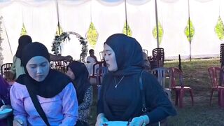 Suatu kejadian yang tidak pantas terjadi di sebuah acara Hajatan 4