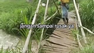 pelan pelan pak supir 2