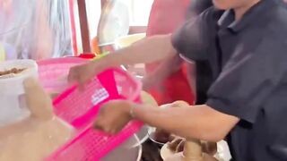 BAKSO VIRAL?? bentuknya agak lain
