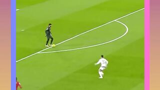 Gol Ikonik Salah vs Everton