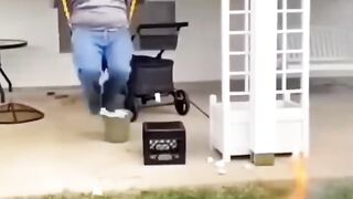 100 million Wooyos with a funny fall ????????