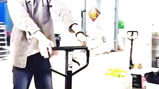 You Will Must Laugh In 5 Seconds #funnyreels #funtime #funnyvideo #usa #laughinggas