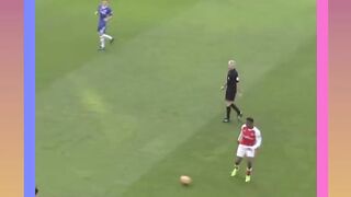 Eden Hazard Solo Goal vs Arsenal (HD)