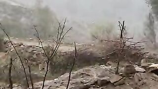 ما اجمل امطار الجبال