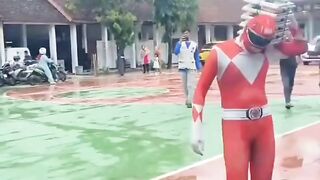sakit sih engga , malu aja ya gess