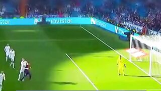 Apakah Messi Menyadari Sepatunya Copot ⁉️????