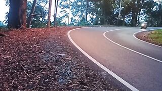 Suasana gunung curam