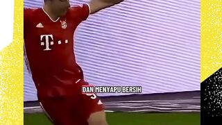 Setuju gak kalau Robert Lewandowski dirampok di tahun 2020?