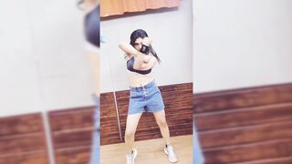 Indian Girl Kriti Verma Dance 9