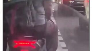 Polisi mau nilang juga segen ????